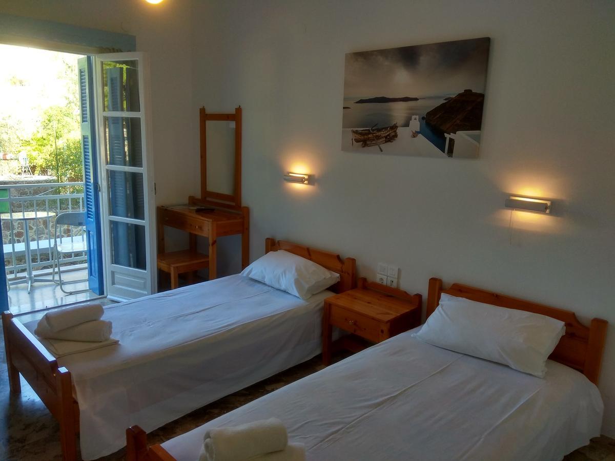 Panos Studios Poros Town Eksteriør bilde